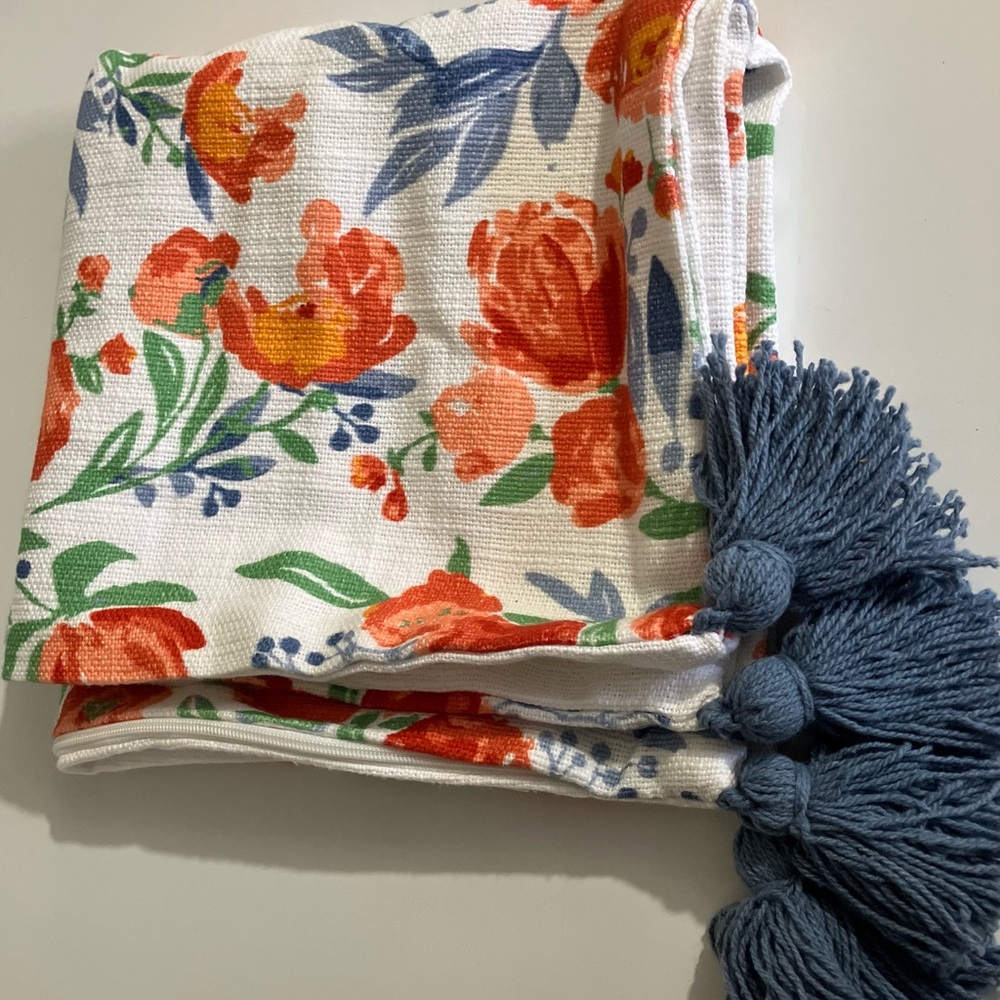 Set of 2 Pillow Covers - Picture 2 of 4